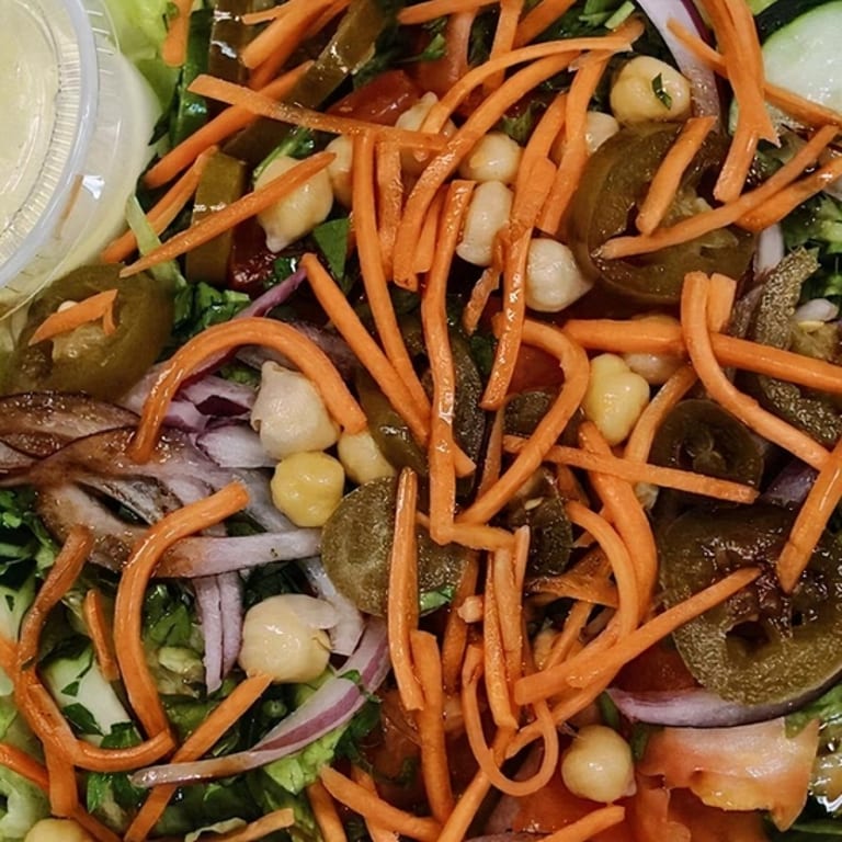 Delicious Gyros: A Mediterranean Delight